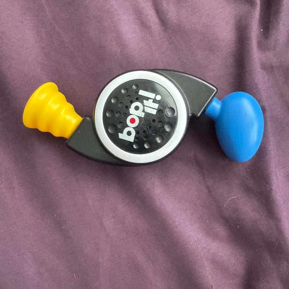 Hasbro Bop It Micro Series Handheld Electronic Game 2014 SKU B0639 Black Yellow